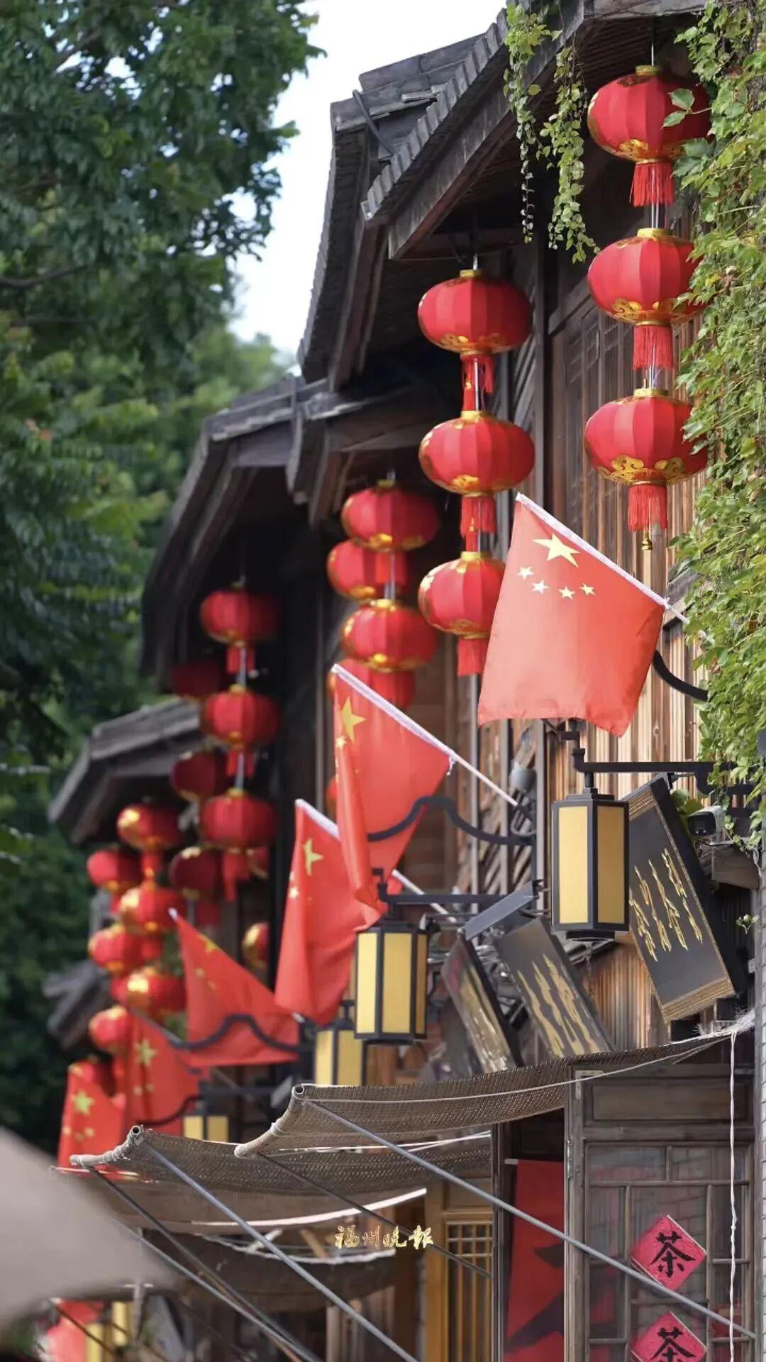 国庆长假第一天 福州掀起阵阵热潮