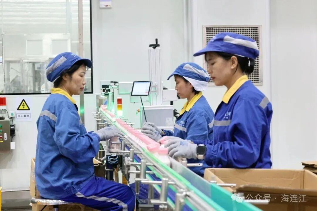 国庆第五天，央媒聚焦：两岸同胞迎中秋，榕城日夜皆精彩！