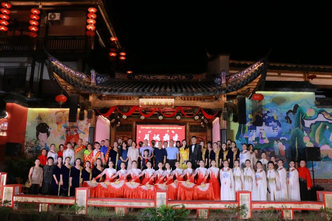 国庆第五天，央媒聚焦：两岸同胞迎中秋，榕城日夜皆精彩！