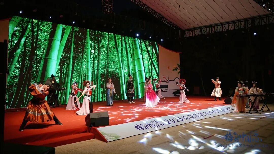 国庆第五天，央媒聚焦：两岸同胞迎中秋，榕城日夜皆精彩！