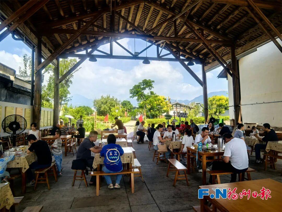 双节同庆,文旅大餐实力圈粉!致敬坚守,建设一线马不停蹄! 双节同庆,文旅大餐实力圈粉!致敬坚守,建设一线马不停蹄!