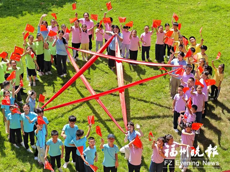 罗星塔公园举办国庆中秋主题活动