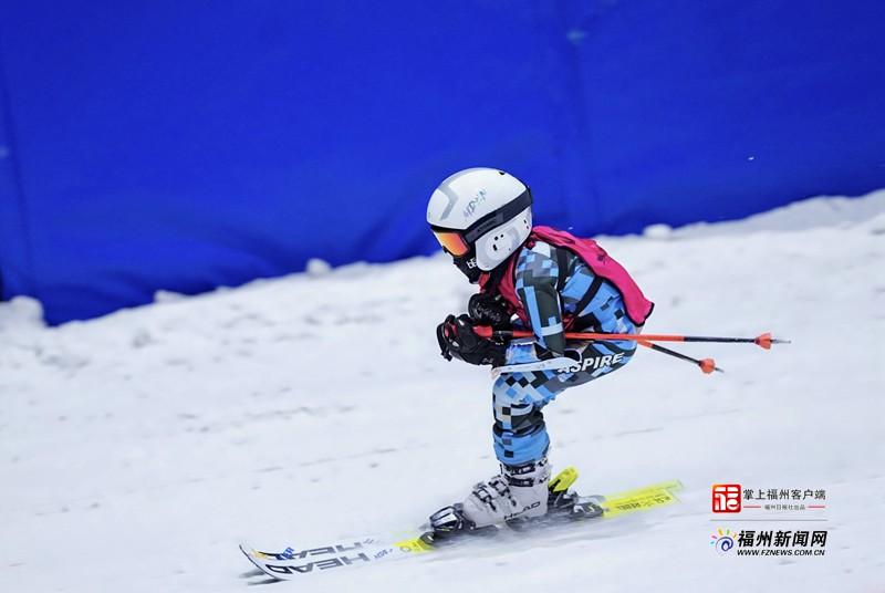 福州少年驰骋雪场 揽8成奖牌