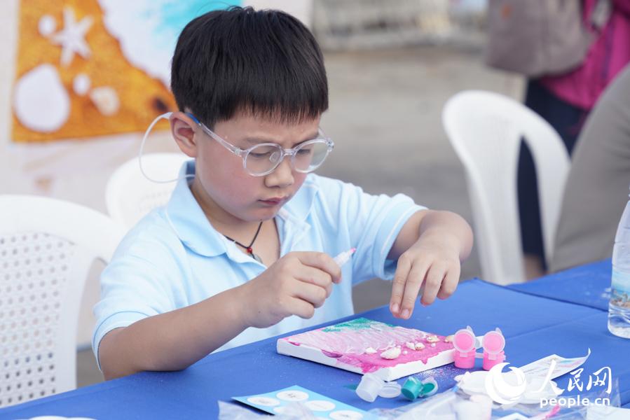 人民网探访福清“海味”农民丰收节：海岸边上卖渔获