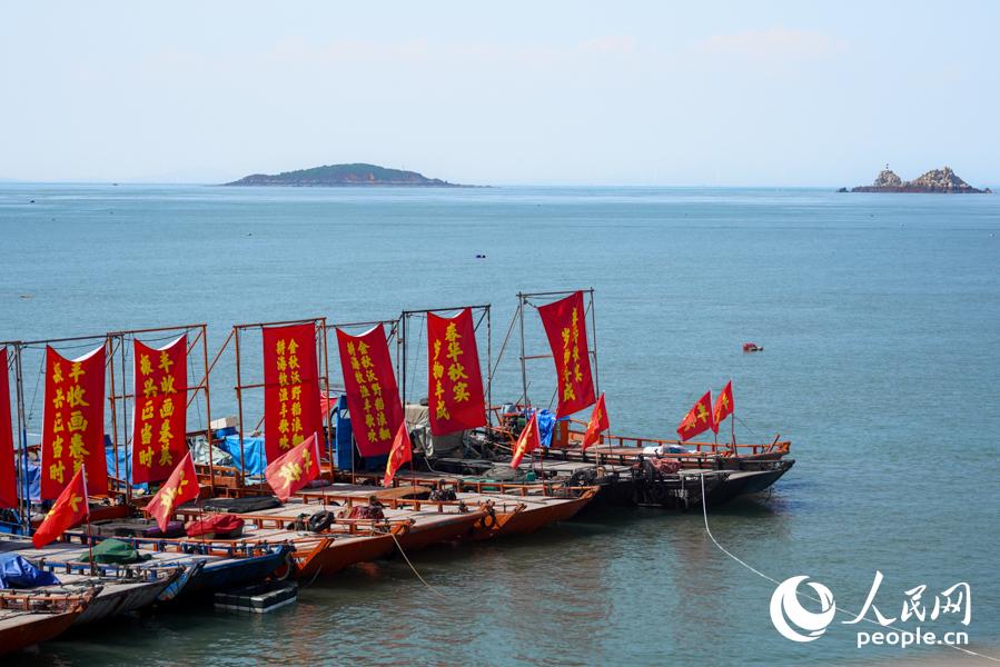 人民网探访福清“海味”农民丰收节：海岸边上卖渔获