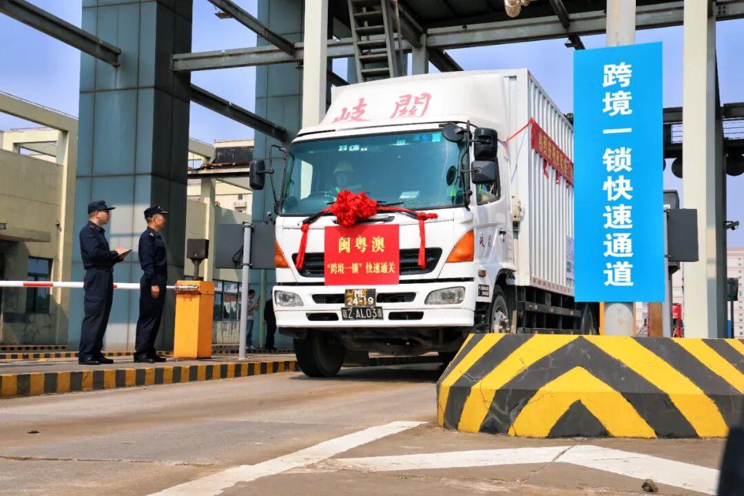 奋勇争先这一年：锐意奋进的厦门