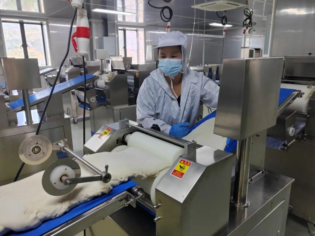 全国首个！永泰葱饼基地开启规模化标准化生产！