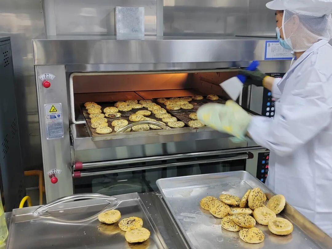 全国首个！永泰葱饼基地开启规模化标准化生产！