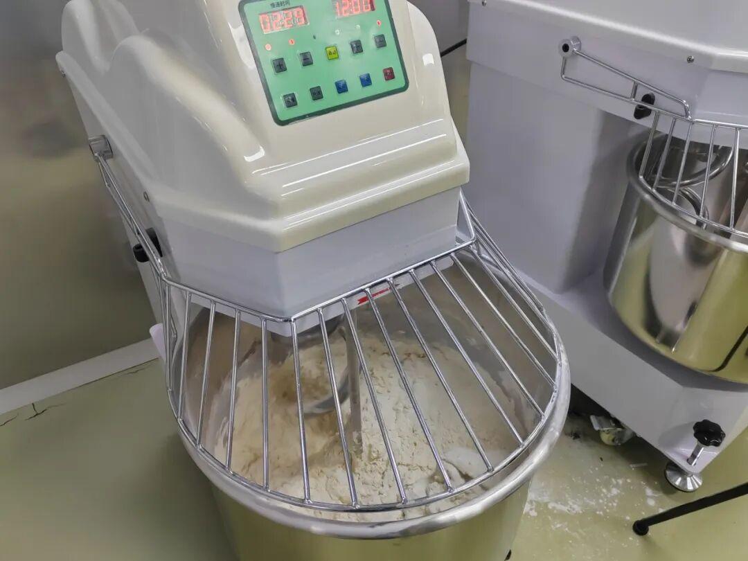 全国首个！永泰葱饼基地开启规模化标准化生产！