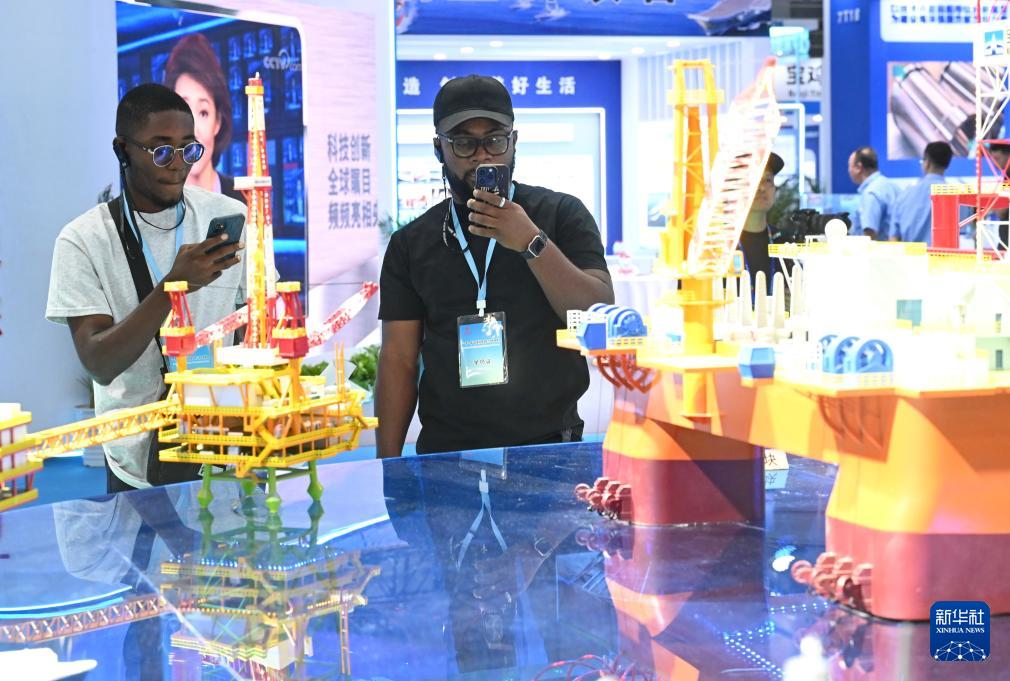 新华社关注：2025世界航海装备大会在福州举行