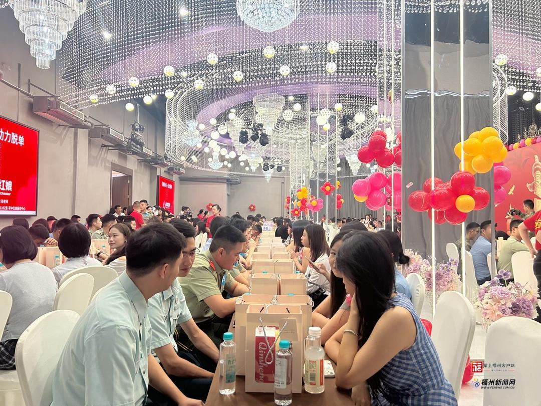 超甜！他们在福州牵手了！