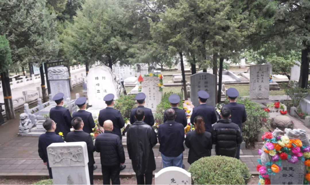 最新！《沉默的荣耀》演员来福州祭拜吴石！“您的名字有人知晓！”