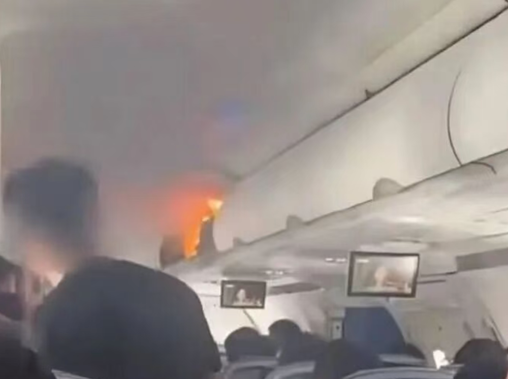 国航公布补偿方案：经济舱每人200元、公务舱每人300元