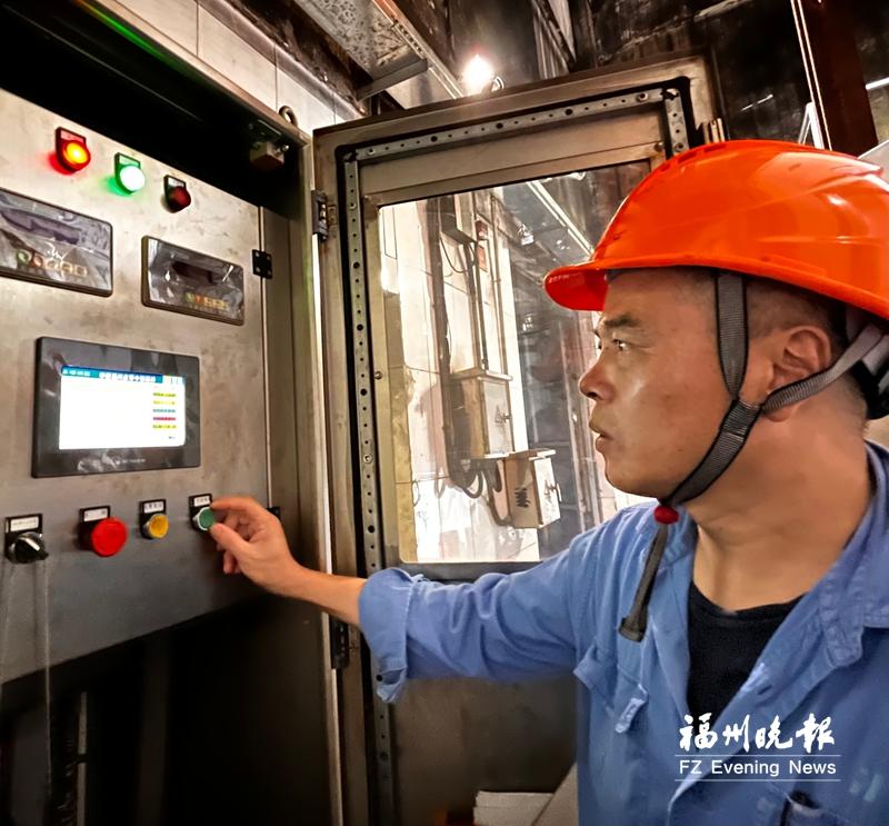 陈珊峰：万吨煤场上的“攀登者”