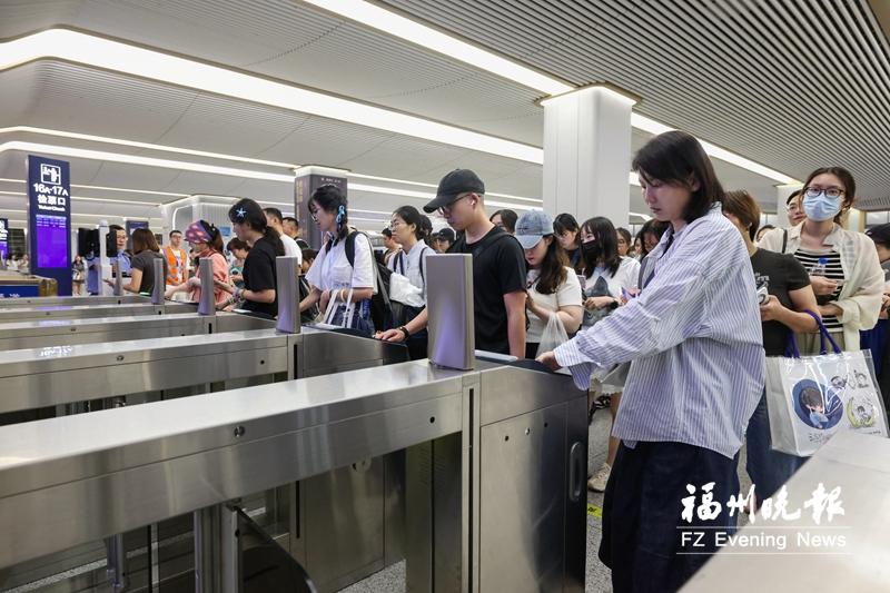 助力“演唱会经济” 南铁首开“歌迷专列”