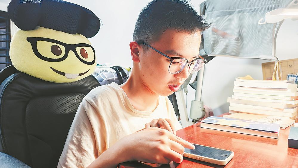 吴承谕：在冰雨中重燃希望的炬火