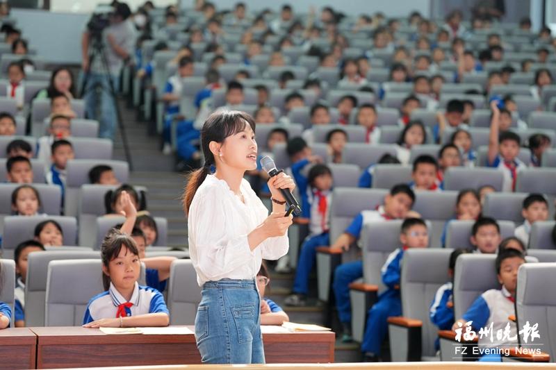 名家领读探秘“写作魔法”