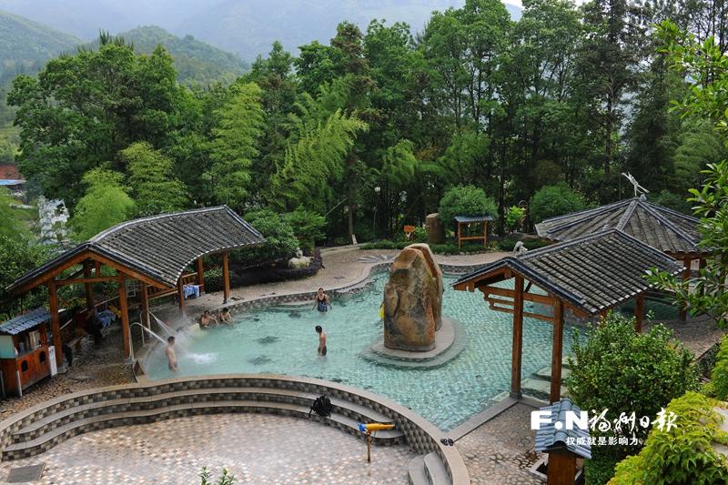 市人大常委会聚焦民生热点开展专题调研