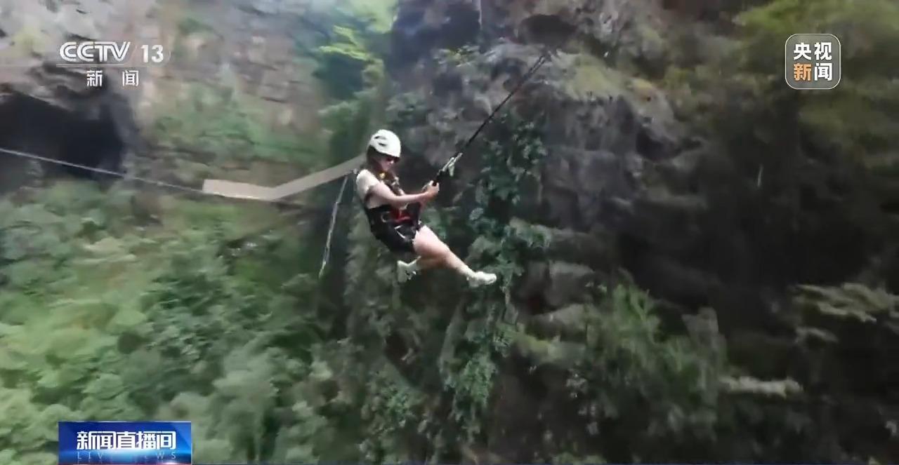 仪式感、反差感、氛围感拉满了 带你解锁年轻人新消费图鉴