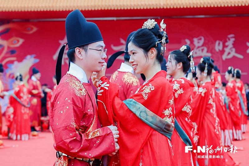 唐风福韵 缘定榕城——2025年“有福之州 温暖榕城”集体婚礼侧记