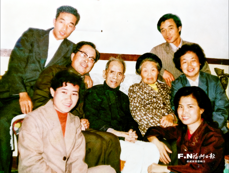 “等著聽祖國統一的一聲春雷”——一個臺胞家庭三代人的家國記憶與信仰傳承