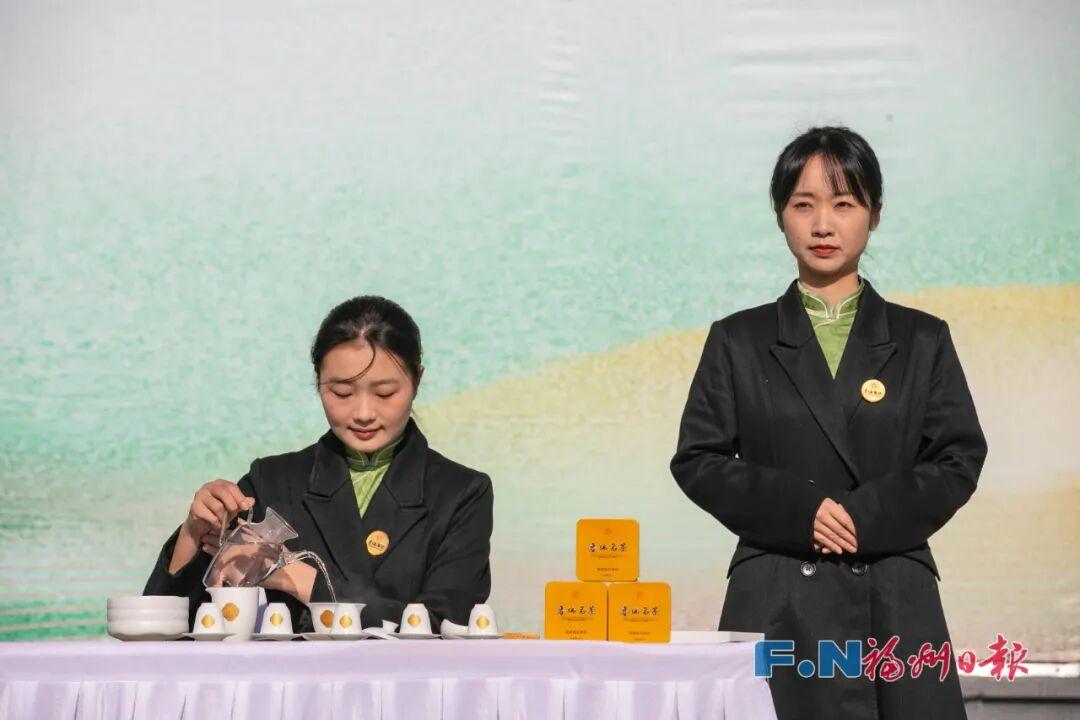 跨越万里！福州茉莉，香飘天山！