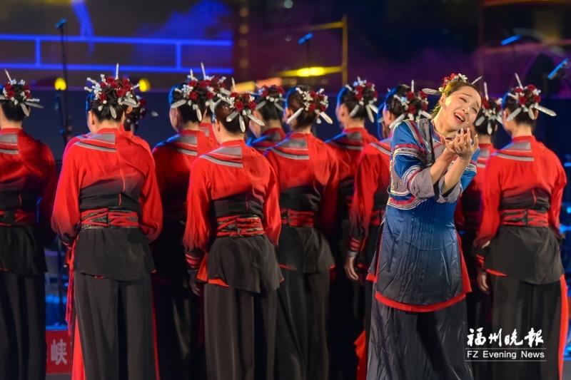 “海峽舞集《六十八海里》＆海峽組歌《直掛云帆濟滄海》”大型交響音樂舞會舉行