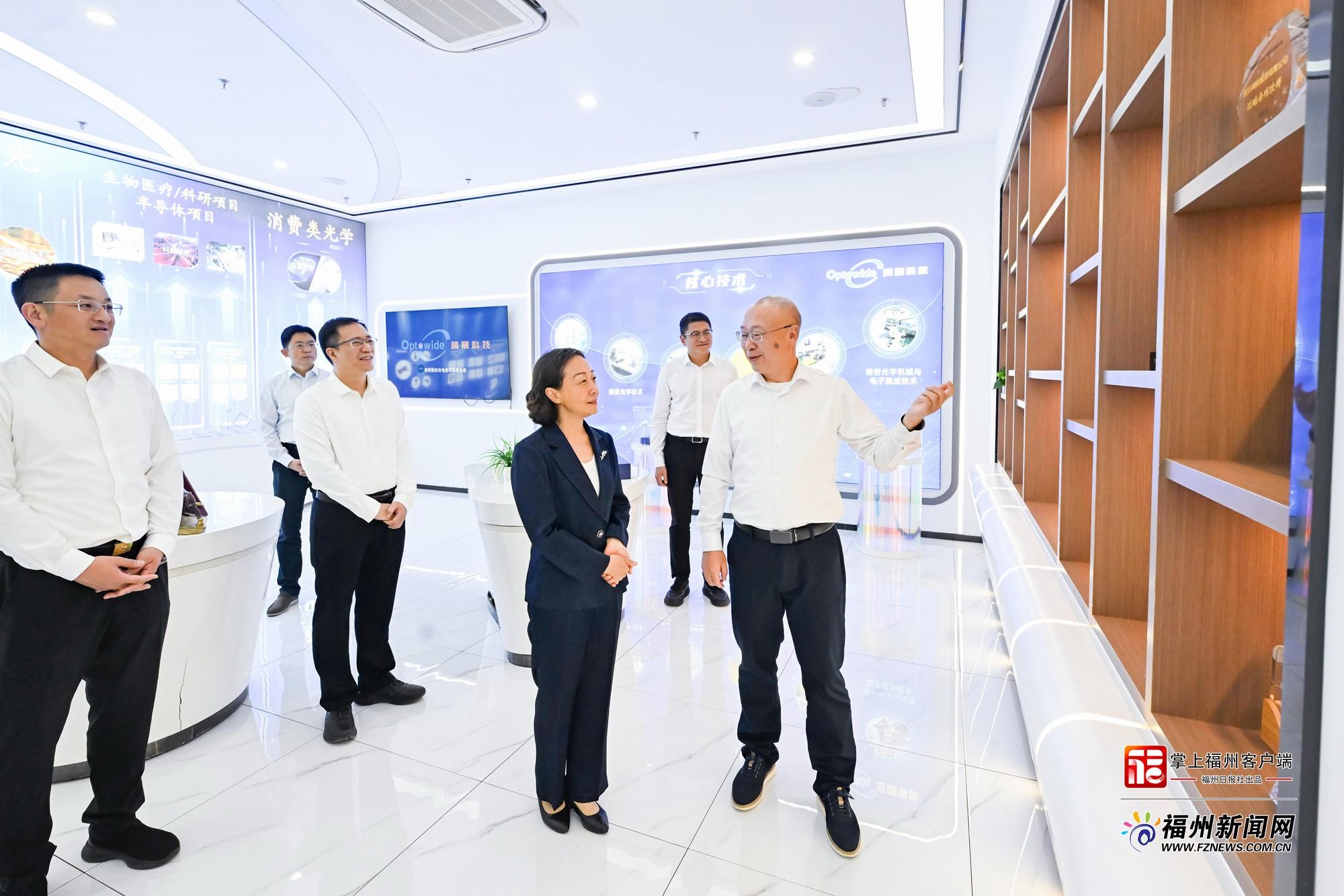 郭宁宁赴基层宣讲党的二十届四中全会精神并调研