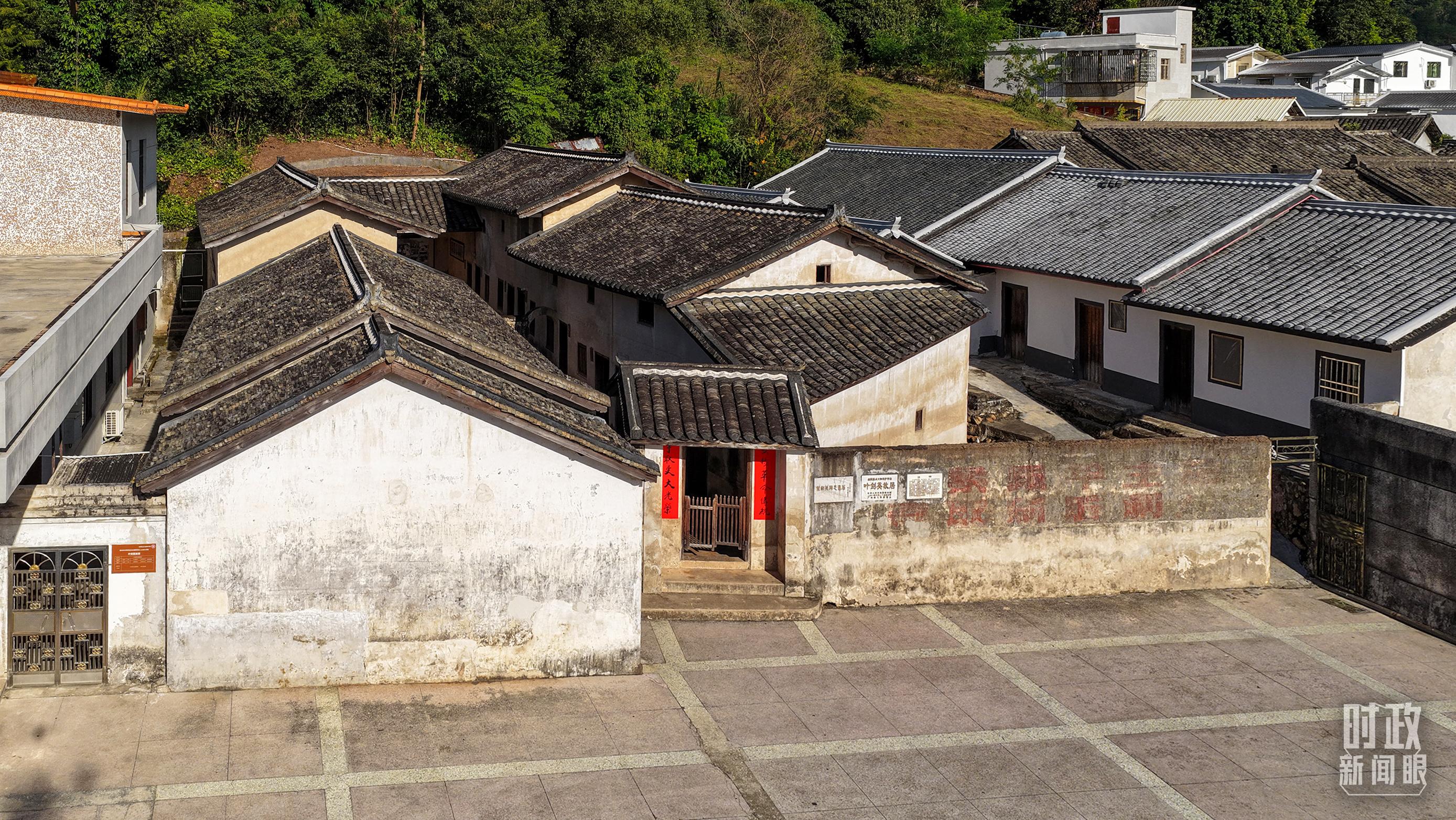 时政新闻眼丨四中全会后首次考察，习近平来到广东梅州