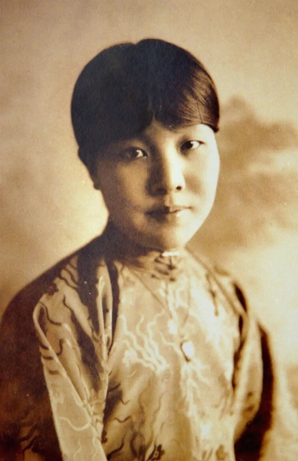 有声荐读|冰心钟爱福州茉莉花茶 有声荐读|冰心钟爱福州茉莉花茶