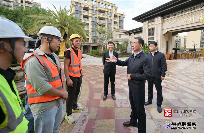 吴贤德赴基层宣讲党的二十届四中全会精神并调研