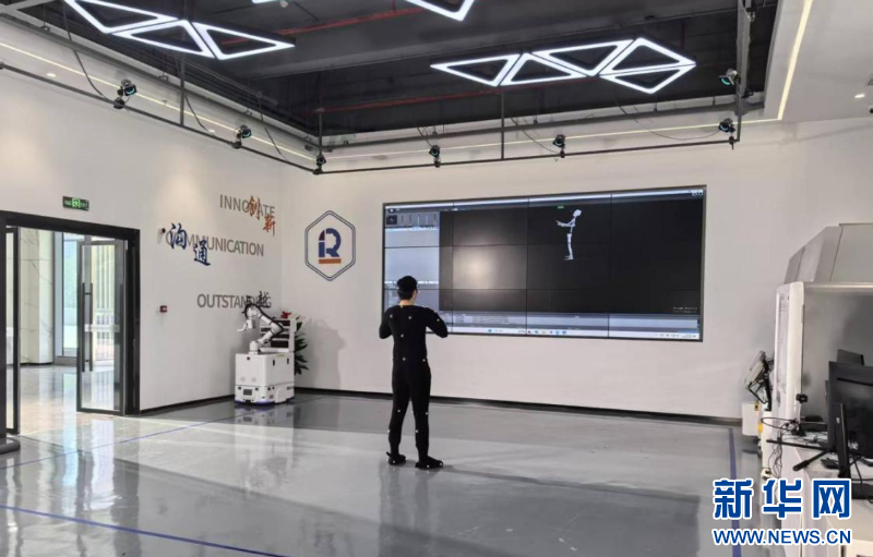 新质生产力绘就新图景！探寻福州新区“机器人医生摇篮”