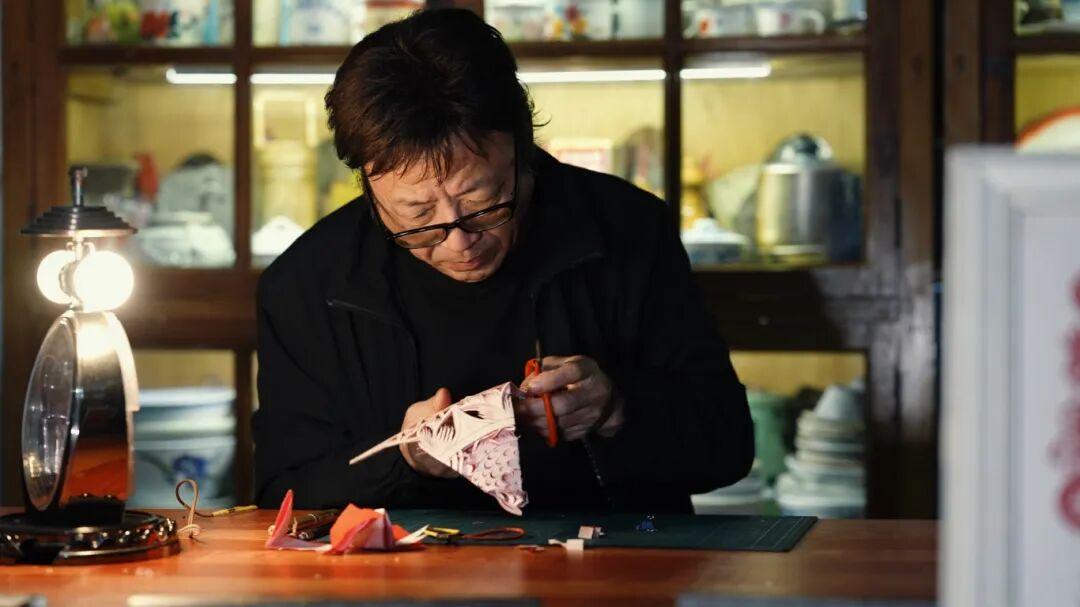 长达8米!福州人用剪纸剪出《清明上河图》! 长达8米!福州人用剪纸剪出《清明上河图》!