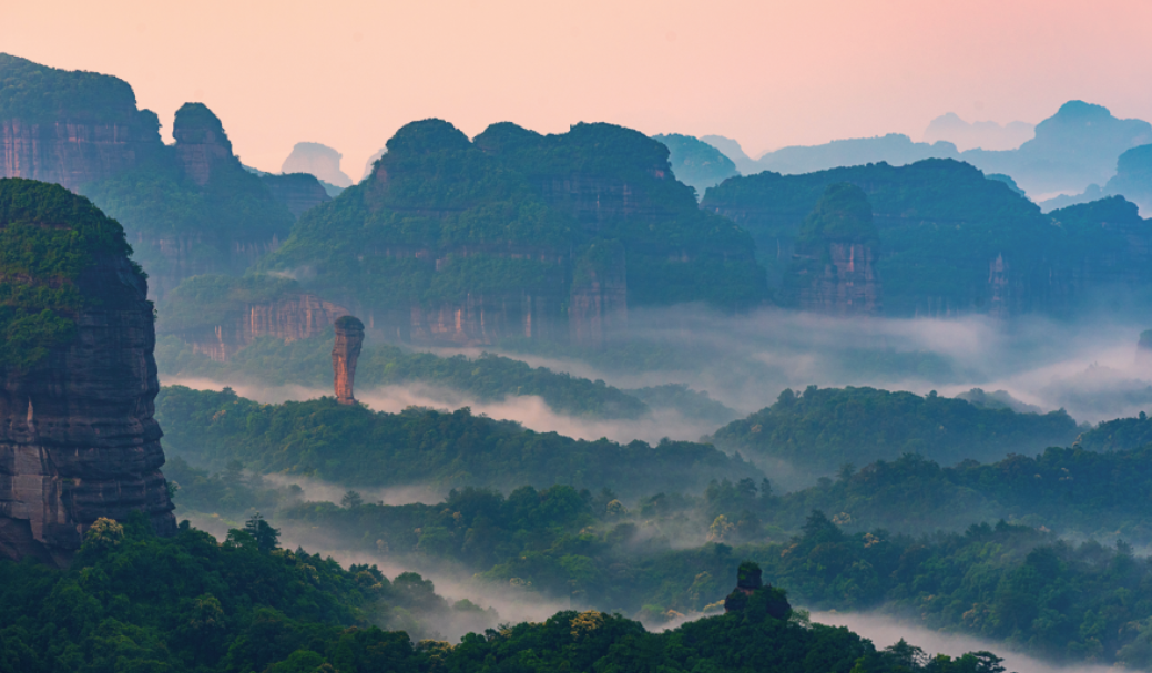 超万名毕业生选择的算力城市，穿粤到闽来找你！