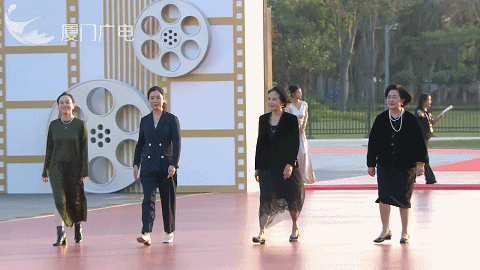 易烊千玺、刘昊然、宋佳、钟楚曦……一大波明星亮相金鸡红毯！