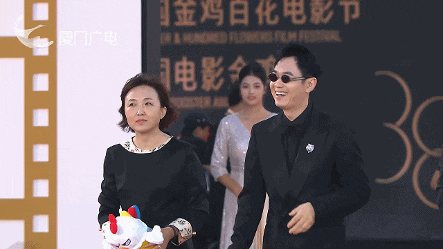 易烊千玺、刘昊然、宋佳、钟楚曦……一大波明星亮相金鸡红毯！