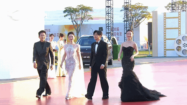 易烊千玺、刘昊然、宋佳、钟楚曦……一大波明星亮相金鸡红毯! 易烊千玺、刘昊然、宋佳、钟楚曦……一大波明星亮相金鸡红毯!