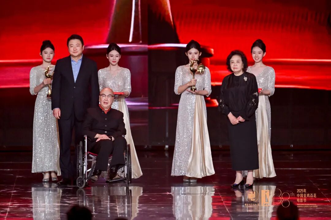 金鸡奖获奖名单出炉！易烊千玺圆梦，宋佳二封