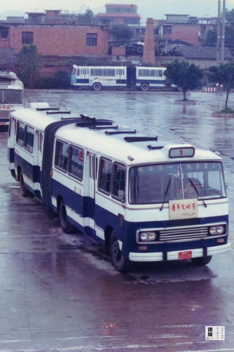 读城｜百年变迁 福州第一辆公交车竟长这样……