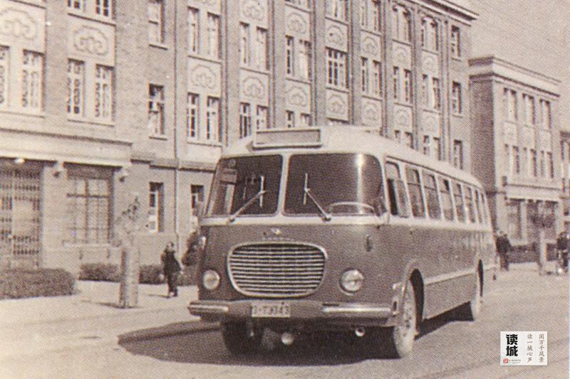 读城｜百年变迁 福州第一辆公交车竟长这样……
