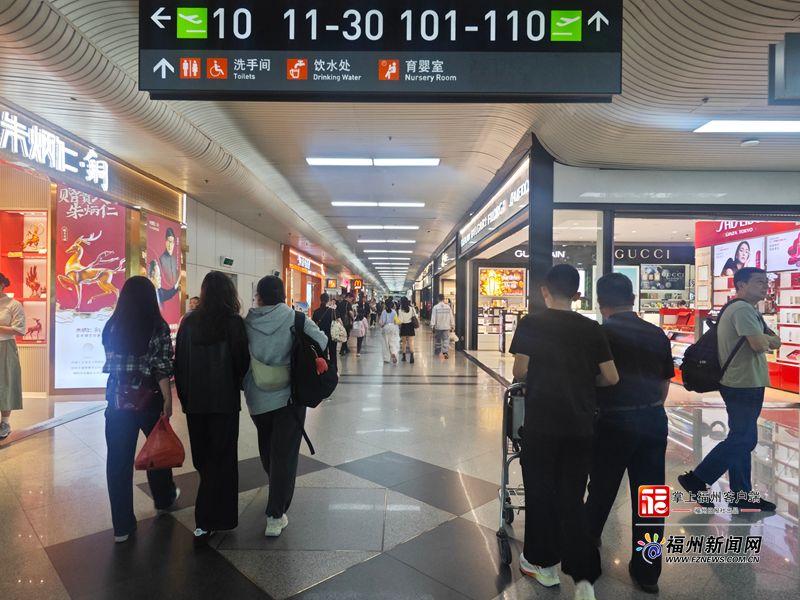 追新看点｜​便宜、好玩、拼手气 机票盲盒成为消费者新宠