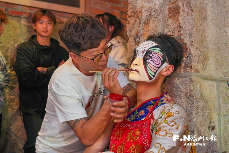 榕臺青年同繪家將臉譜