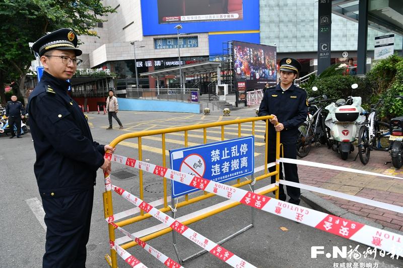 台江整治地铁宁化站“两车”乱象
