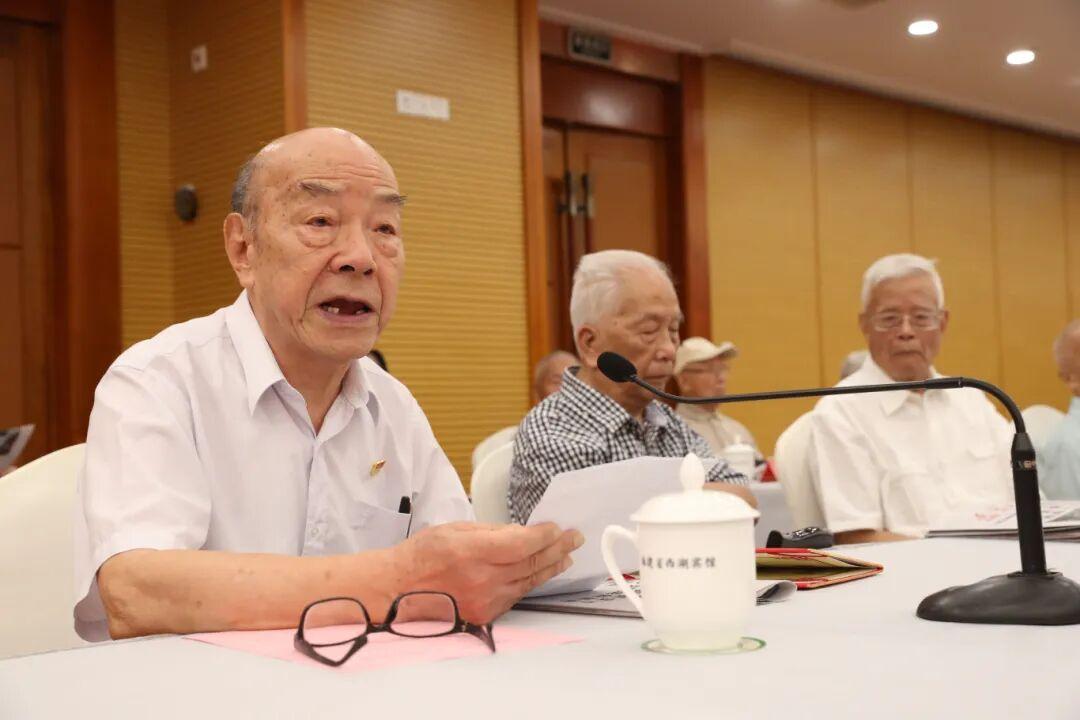 痛悼！福建日报社原副总编辑徐明新病逝，遗嘱捐献遗体