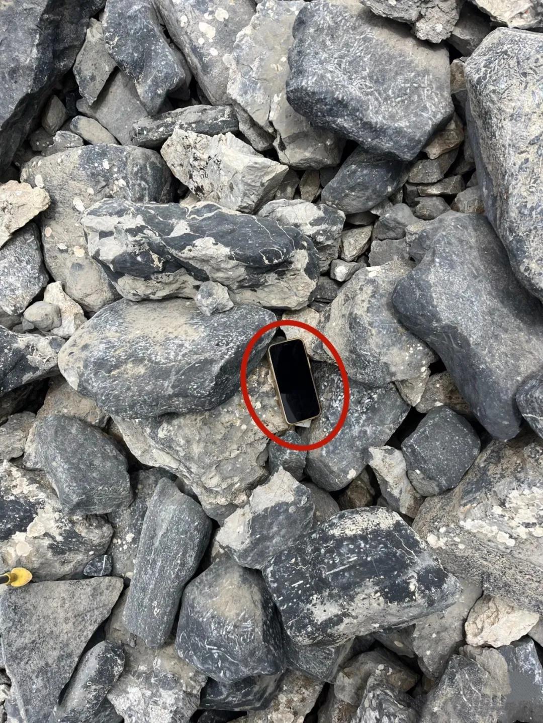 缘分！女子在新疆丢手机，3年后被人跨越5000公里送还