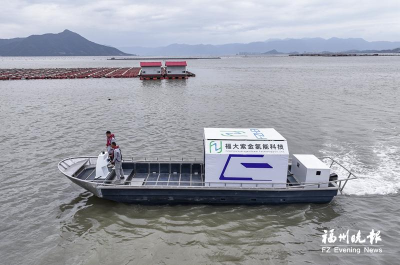 全国首艘氨氢内燃动力船舶试航成功