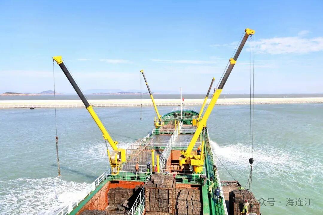 连江8亿粒鲍鱼“避暑”归来