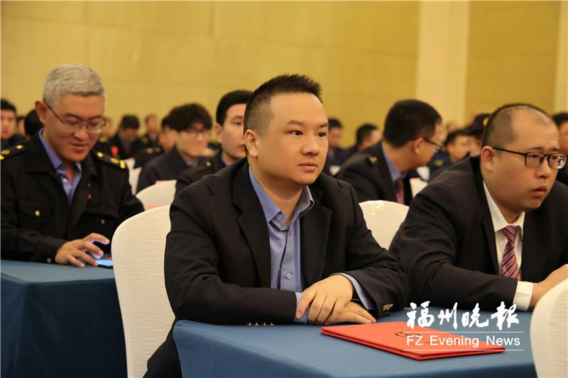 刘斌：从赛场冠军到优秀裁判 铁路工匠华丽转身