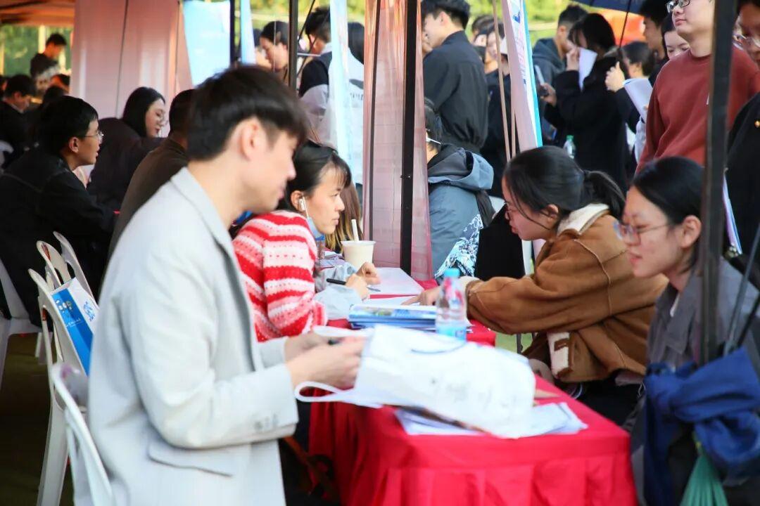 AI助攻求职7500个岗位！福州新区（长乐区）“职”等你来