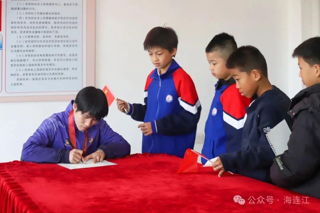 骄傲！全运会冠军陈惠颖回福州连江了！